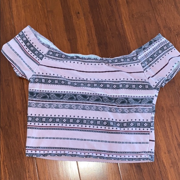 Tops - Crop top